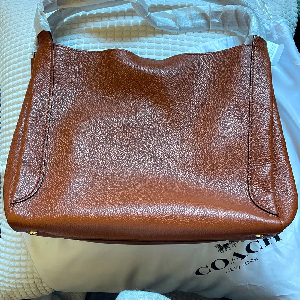 BNWT Coach Hobo Leather Shoulder Bag - Picture 5 of 8